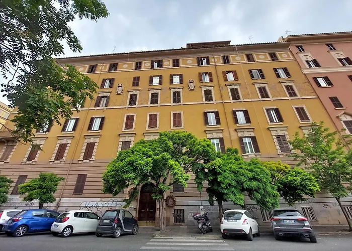 Prestigious Re Di Roma Apartment